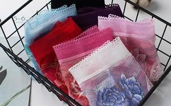 免费无人区男男码卡二卡